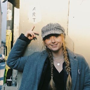 Meet your Posher, Regan